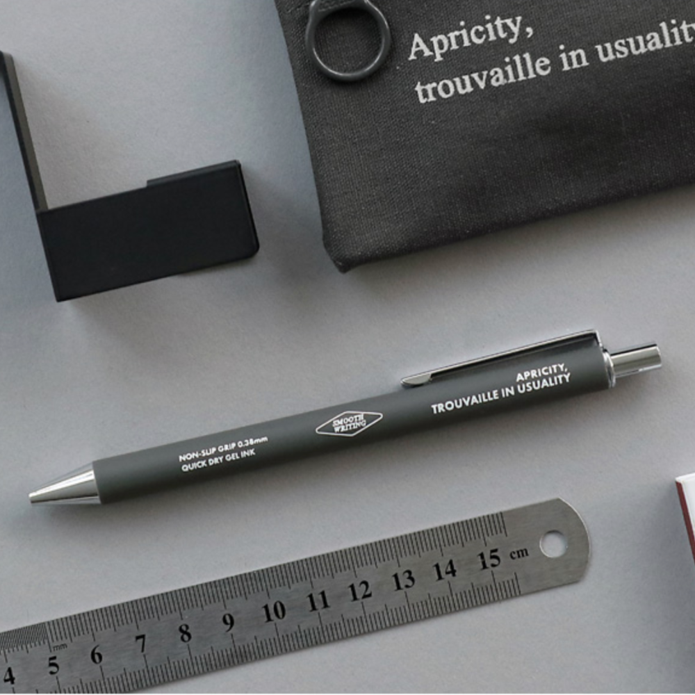 Iconic Non-Slip Smooth Gel Pen [0.38mm] - The Journal Shop