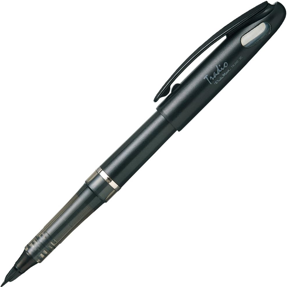 Pentel Tradio black plastic nib fountain pen – a sleek and stylish writing instrument.