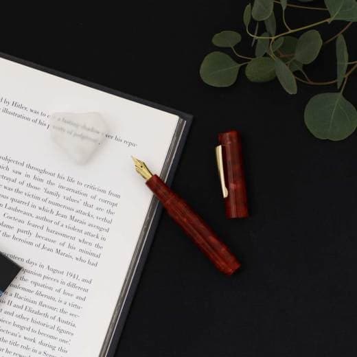 Hightide Attache  Marbled Fountain Pen - The Journal Shop