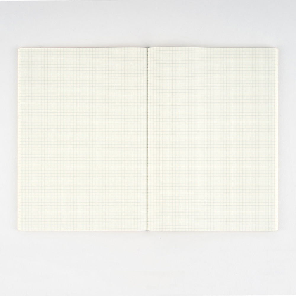 Hobonichi Plain Notebook [Tomitaro Makino: Yamazakura] A5 - The Journal Shop